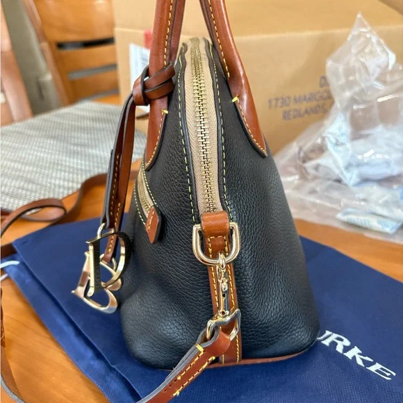 Dooney & Bourke Black Domed Satchel with Handles or Crossbody Bag Like New - Picture 8 of 16